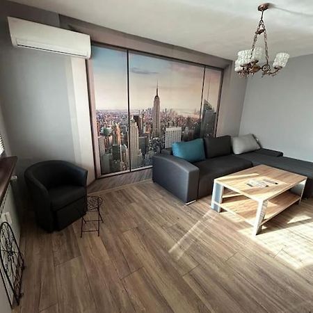 Апартаменты Luxurious Flat Pleven Center Экстерьер фото
